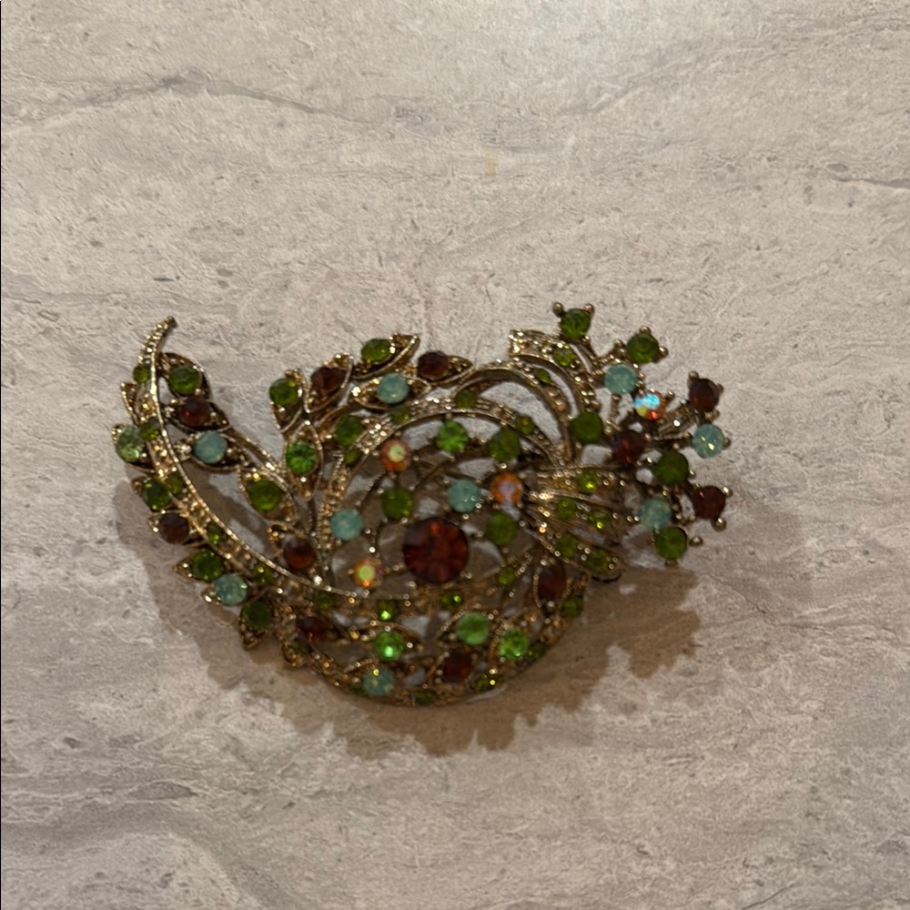 Elegant Green and Brown Brooch